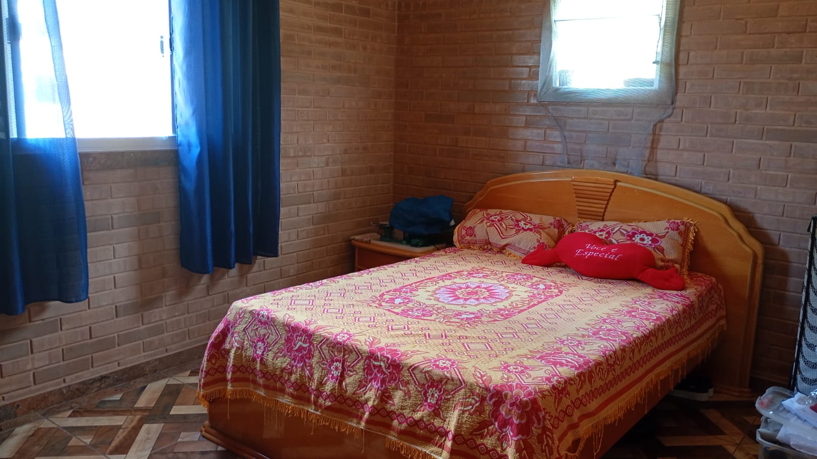 Chácara de Alto Padrão com Nascente em Extrema-MG. Casa com 4 quartos (1suite) cod.1227