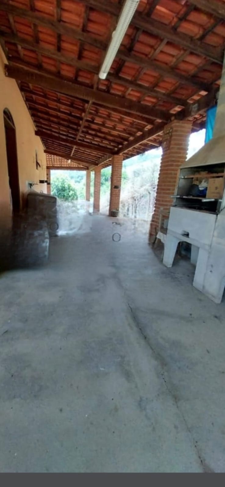 Chácara de 2.000m² com Casa Avarandada e Pomar Formado! Em Extrema-MG cod.1229