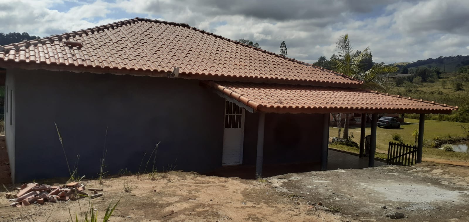 Sítio de Alto Padrão em Munhoz/MG - 100% Asfaltado e Estruturado cód. 1231
