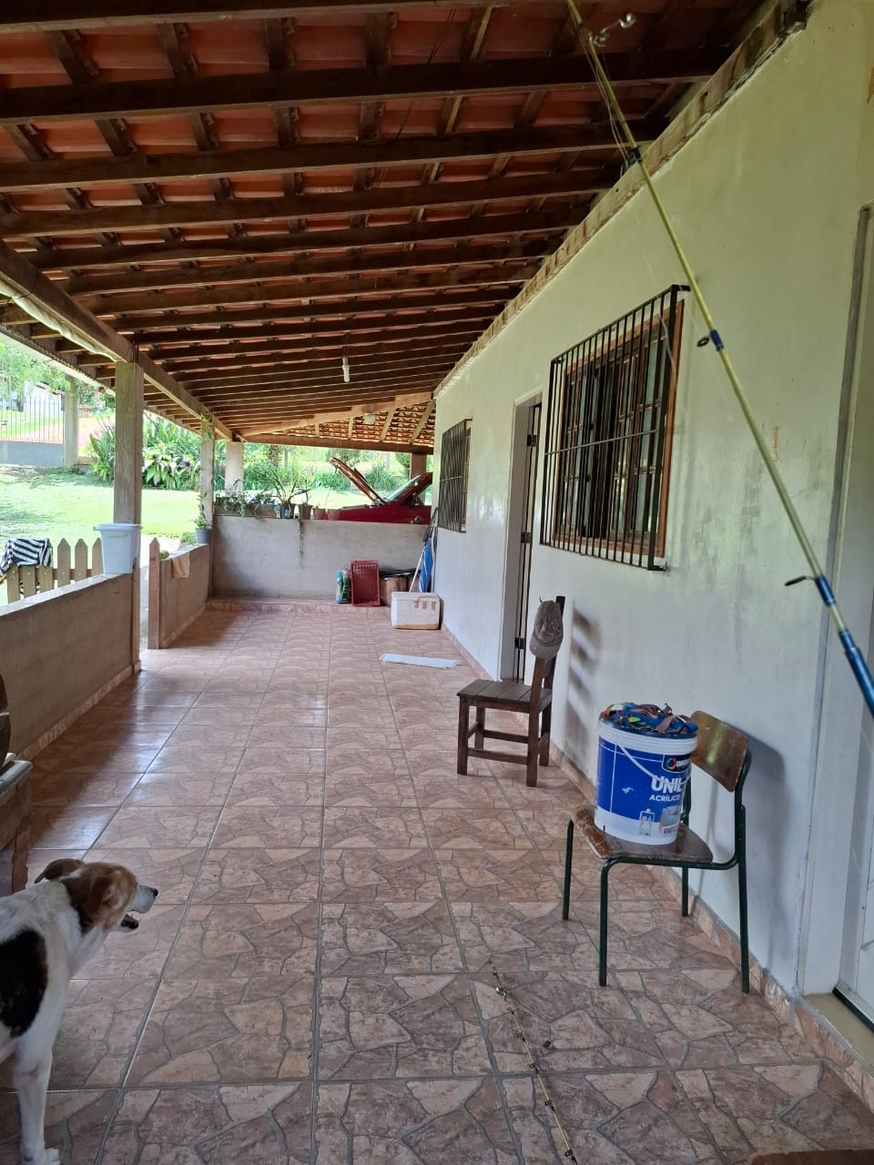 Chácara completa com casa de 4 dorms, sala gigante e área gourmet em Munhoz - MG cod. 1232