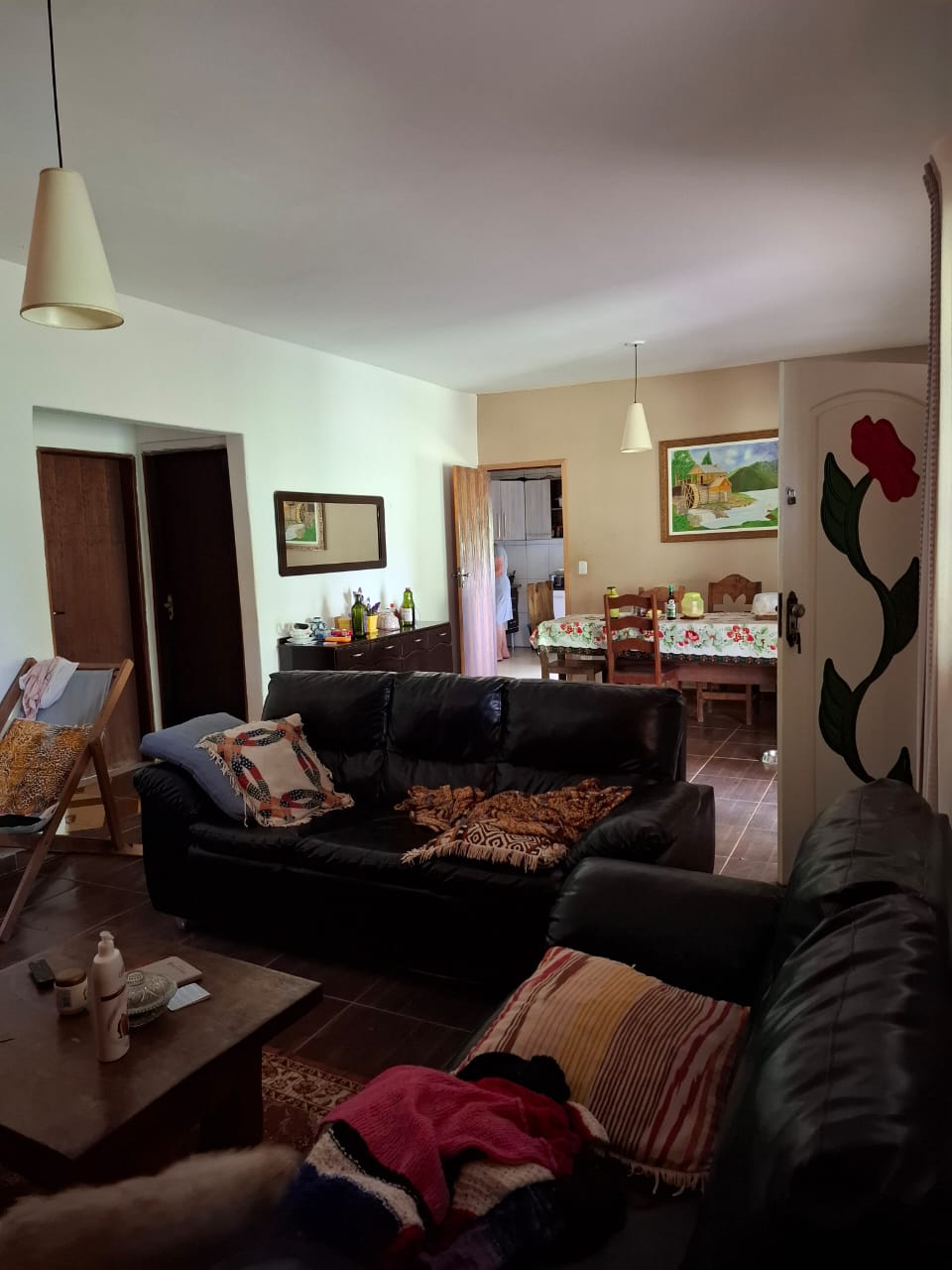 Chácara completa com casa de 4 dorms, sala gigante e área gourmet em Munhoz - MG cod. 1232