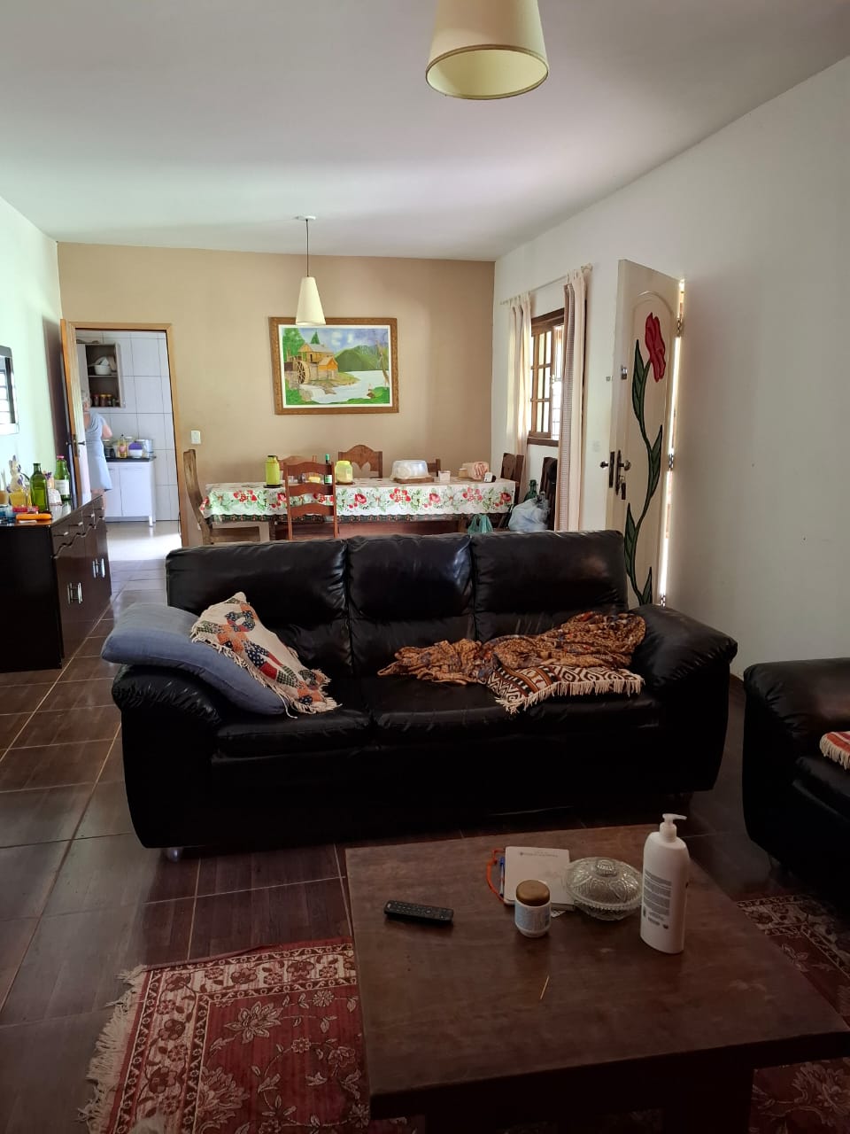 Chácara completa com casa de 4 dorms, sala gigante e área gourmet em Munhoz - MG cod. 1232