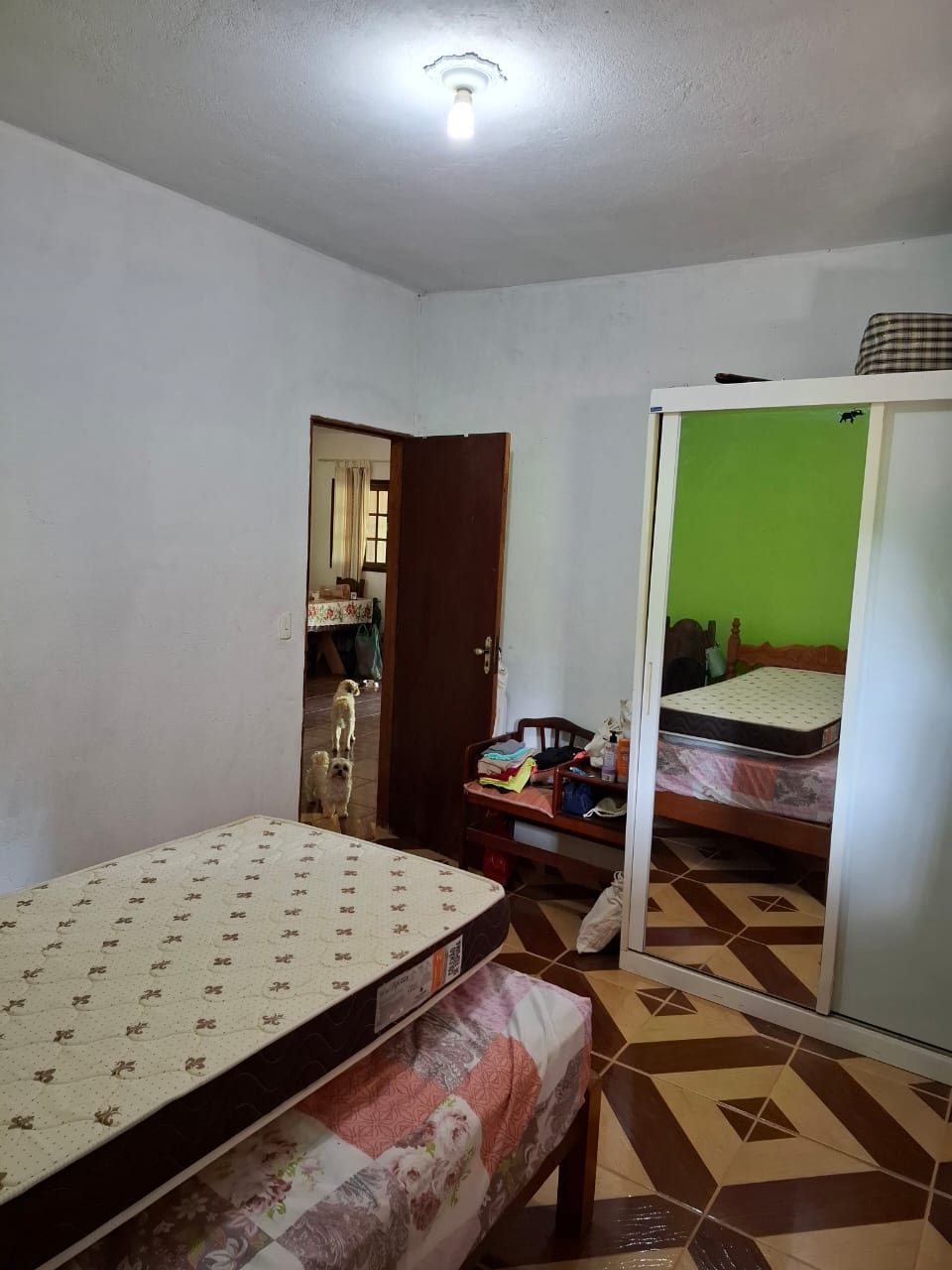 Chácara completa com casa de 4 dorms, sala gigante e área gourmet em Munhoz - MG cod. 1232