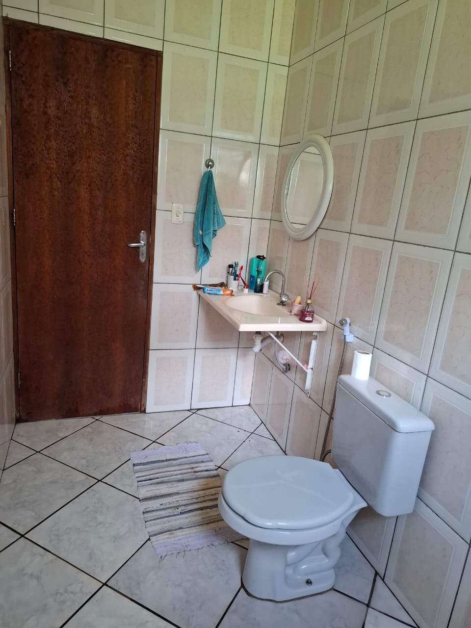 Chácara completa com casa de 4 dorms, sala gigante e área gourmet em Munhoz - MG cod. 1232