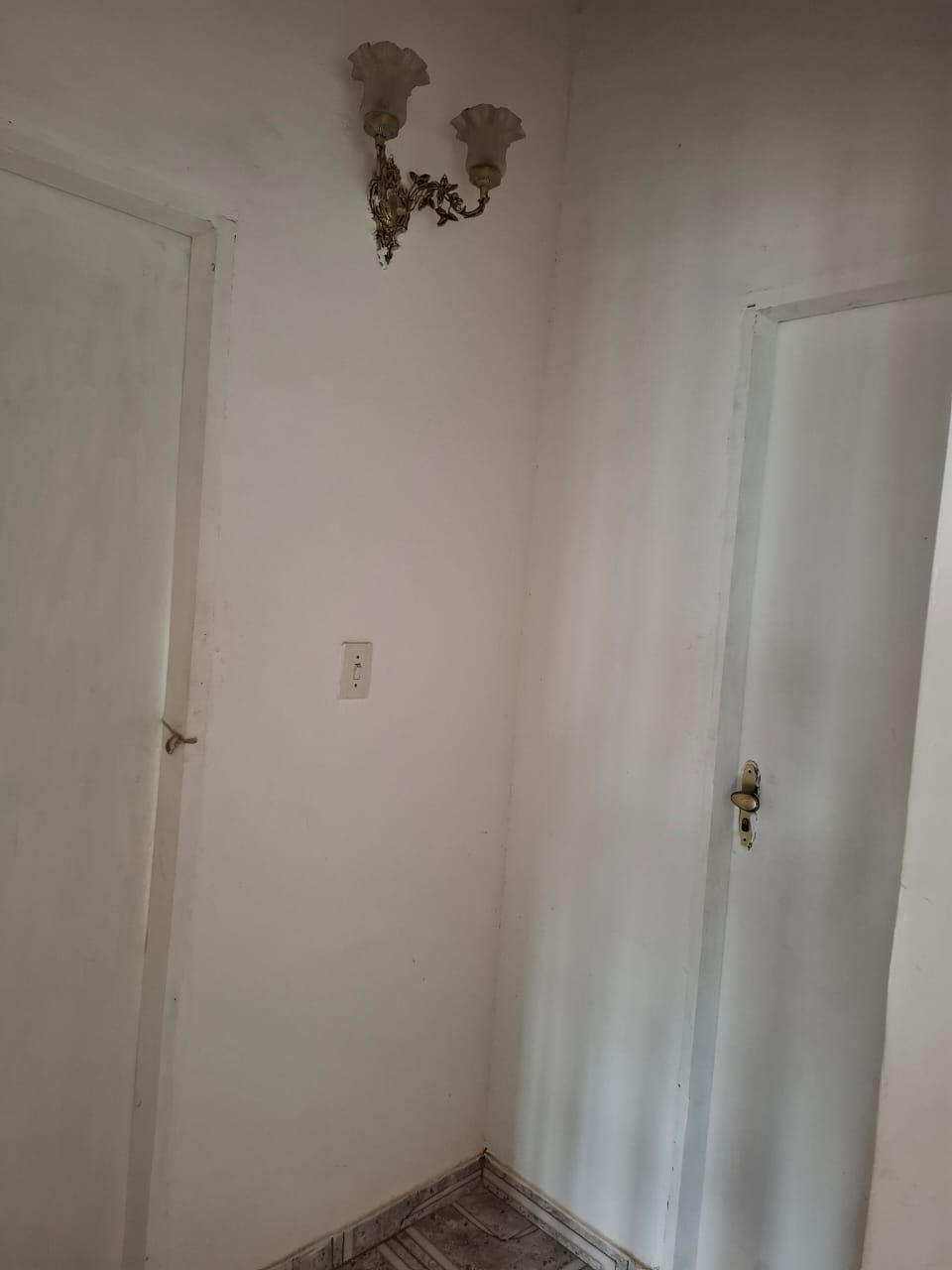 Chácara completa com casa de 4 dorms, sala gigante e área gourmet em Munhoz - MG cod. 1232