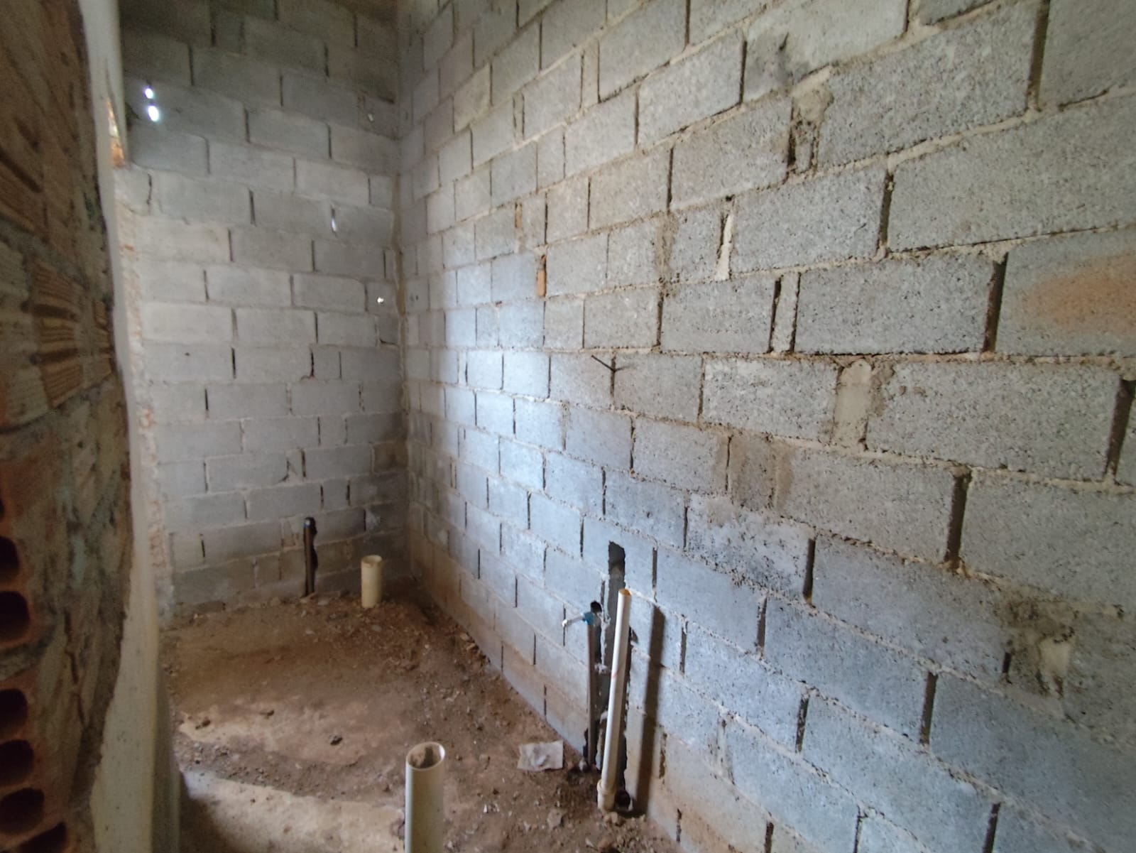Sítio com casa composta de 2 quartos, sala, cozinha no município de Extrema  cod. 1234
