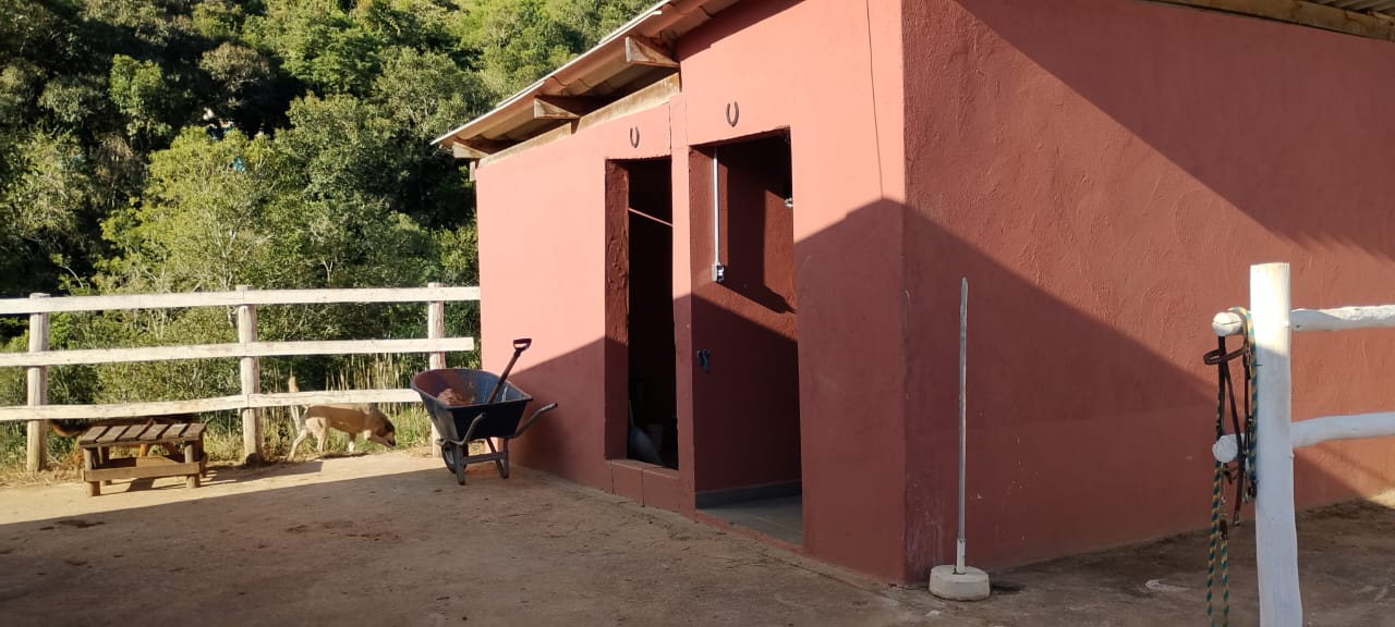 Fazenda de luxo em Extrema MG 6 alqueires e estrutura completa cod.1236