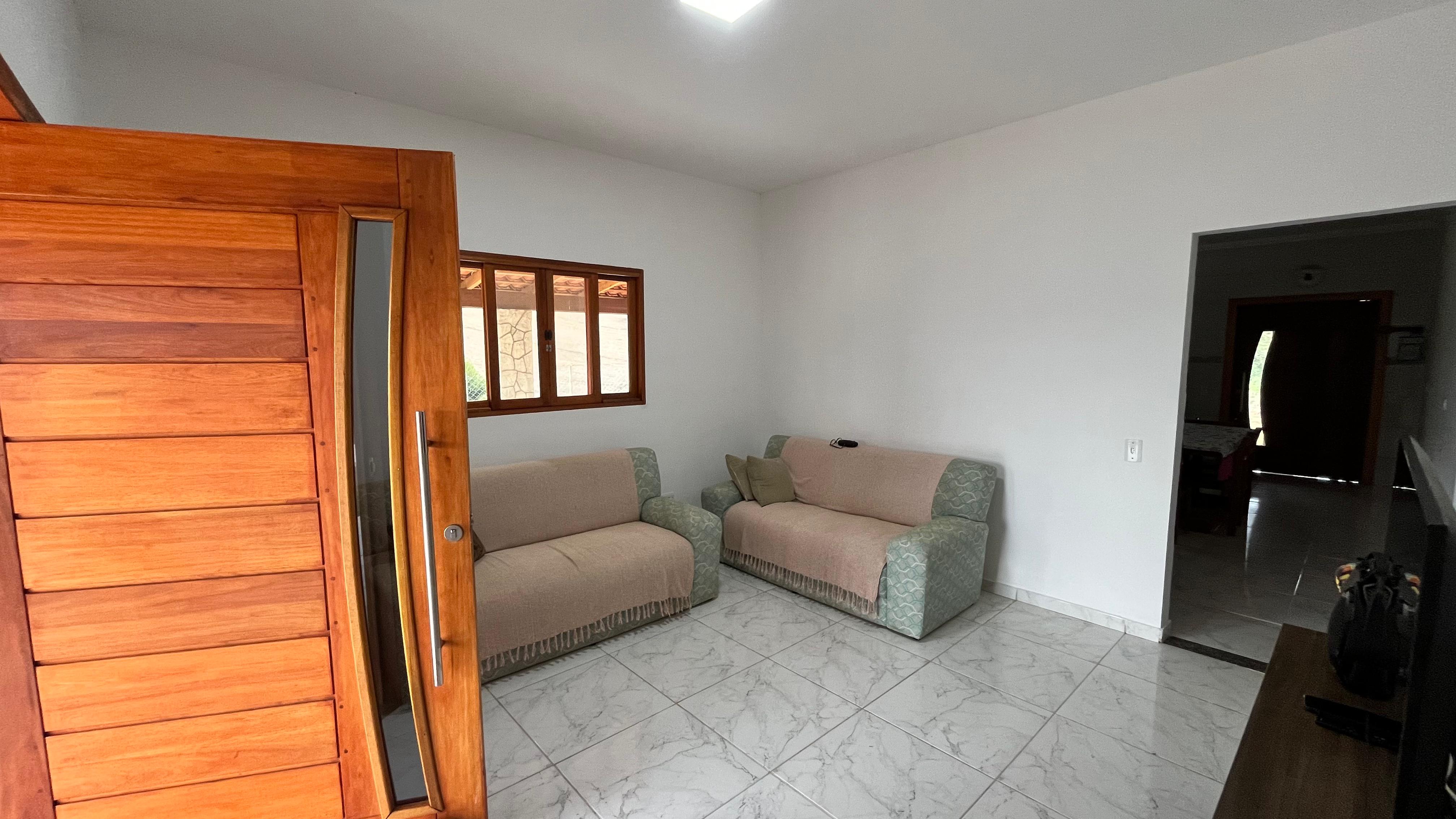 Chácara casa com 2 dormitórios sendo 1 com suíte a venda em Toledo - MG Cod - 1243