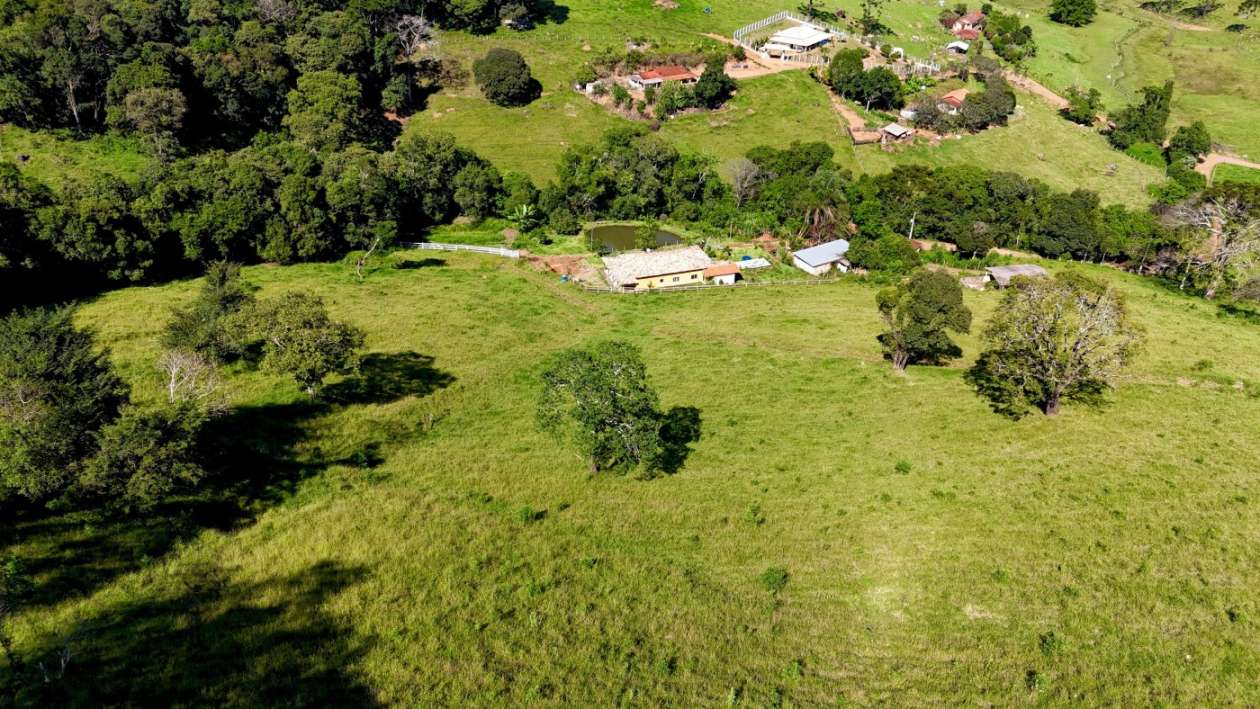 Sítio com Cachoeira Particular à Venda – 30.000m² + Casa – R$ 670 Mil cod.1248