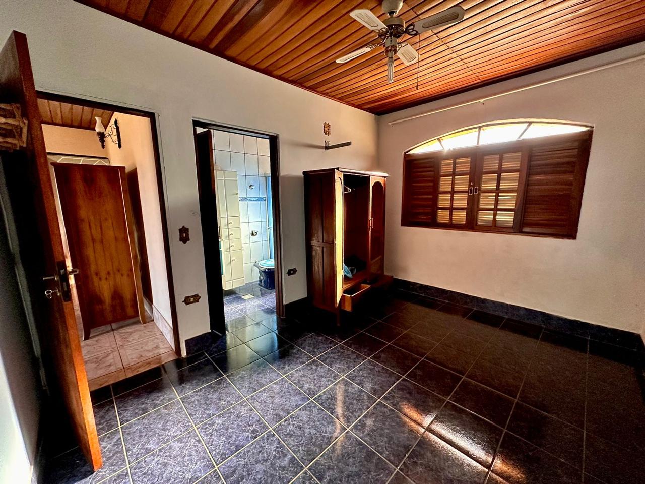 Sítio à Venda em Toledo MG | 33.000 m² com 2 Casas por R$ 670 Mil Cód.1257
