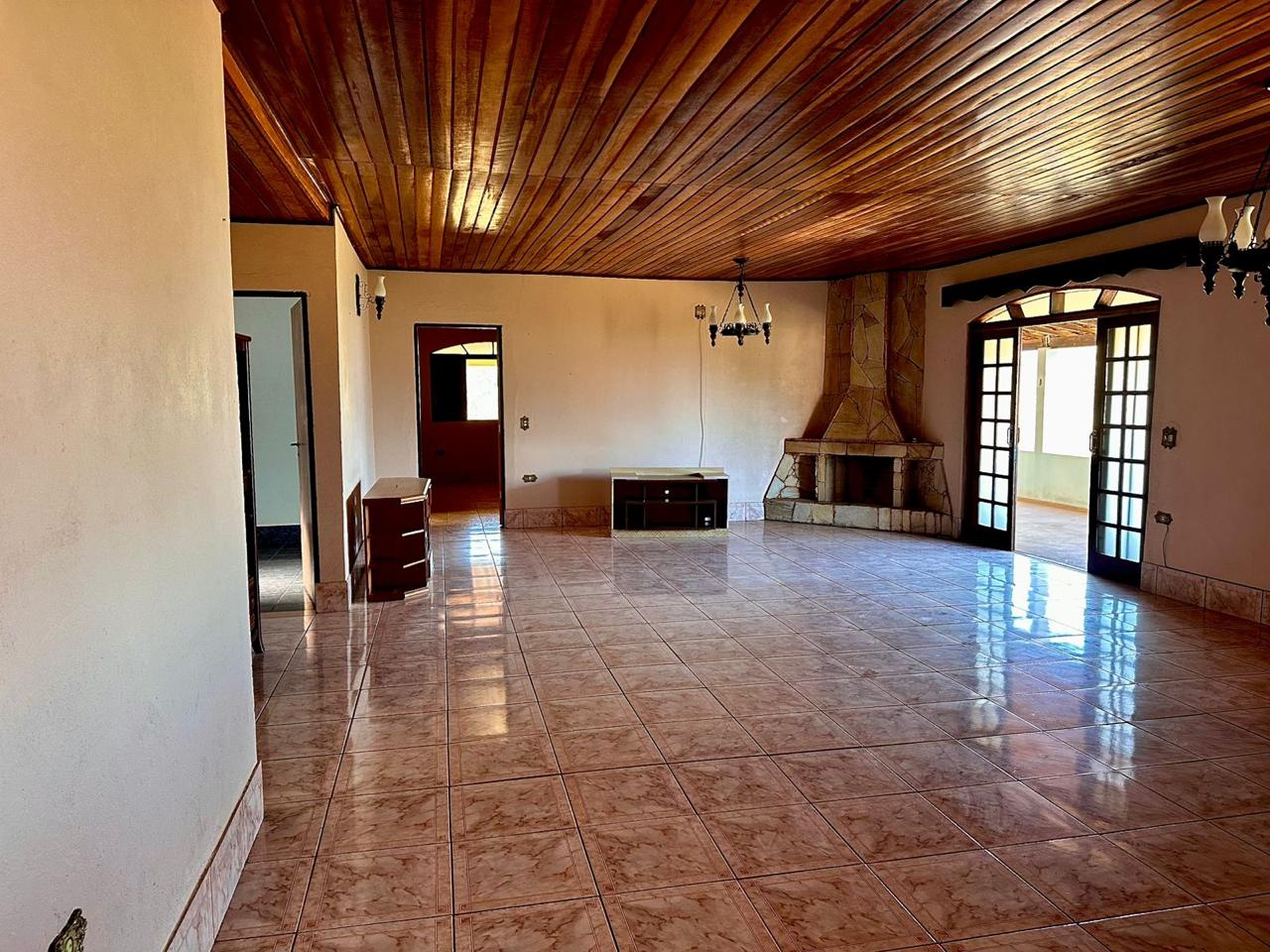 Sítio à Venda em Toledo MG | 33.000 m² com 2 Casas por R$ 670 Mil Cód.1257