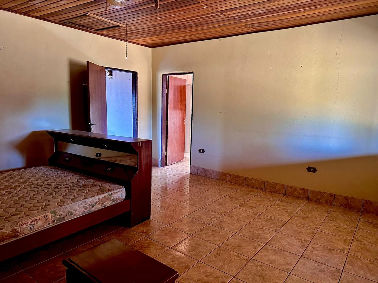Sítio à Venda em Toledo MG | 33.000 m² com 2 Casas por R$ 670 Mil Cód.1257