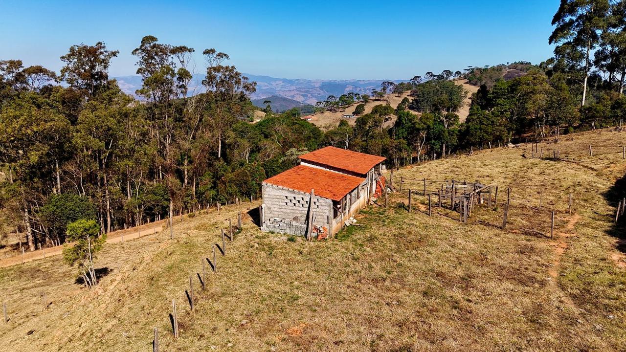 Sítio à Venda em Toledo MG | 33.000 m² com 2 Casas por R$ 670 Mil Cód.1257
