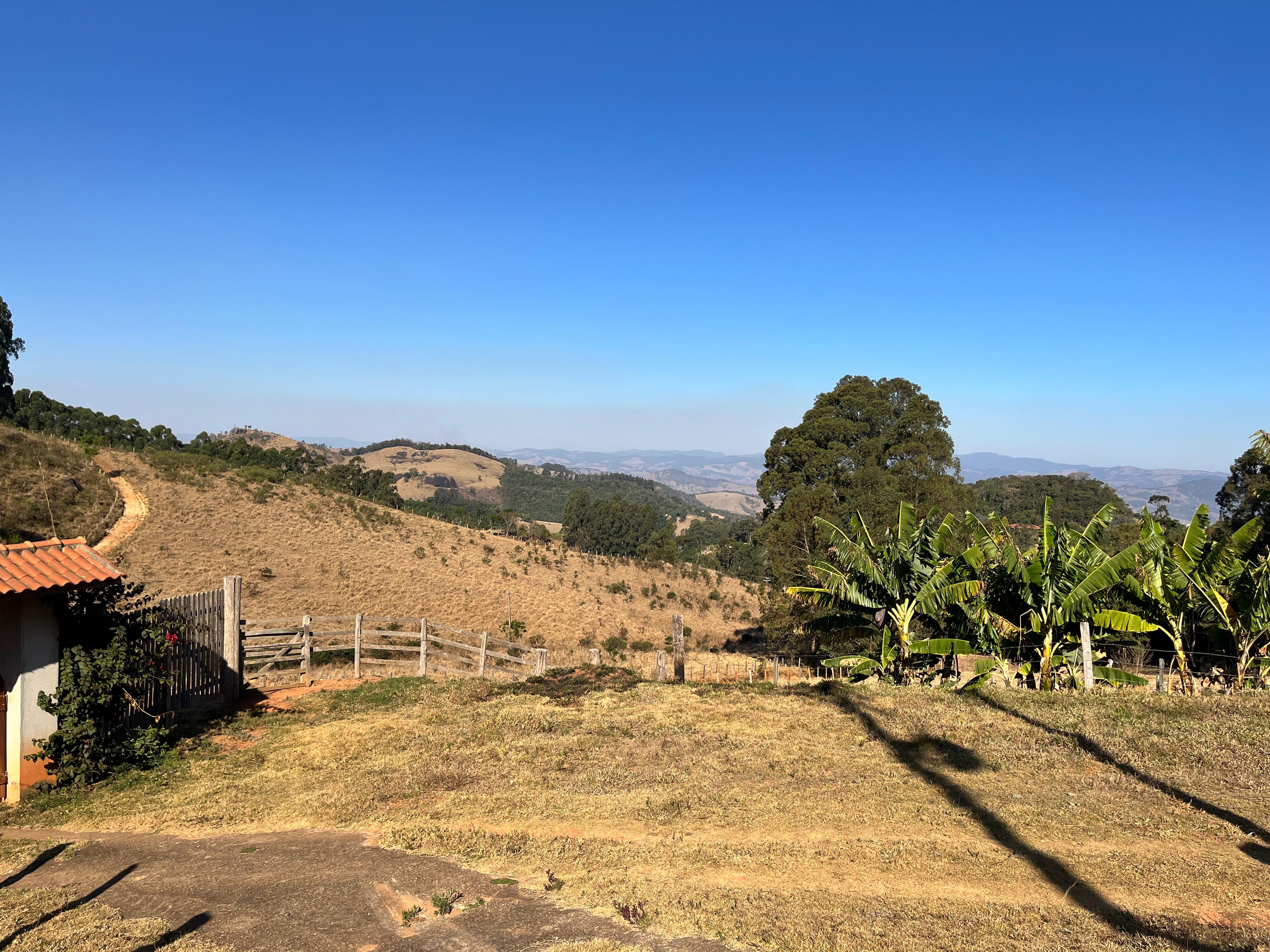 Sítio à Venda em Toledo MG | 33.000 m² com 2 Casas por R$ 670 Mil Cód.1257