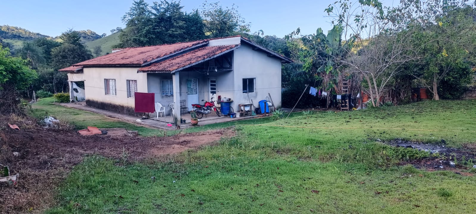 Chácara à Venda com 1.015 m² e Casa de 180 m² | 3 Quartos 1259