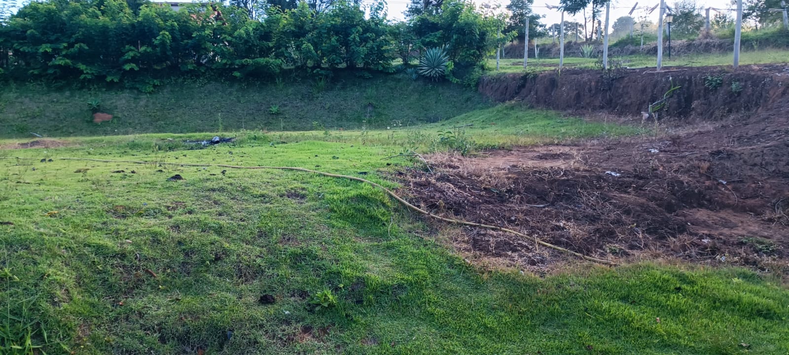 Chácara à Venda com 1.015 m² e Casa de 180 m² | 3 Quartos 1259