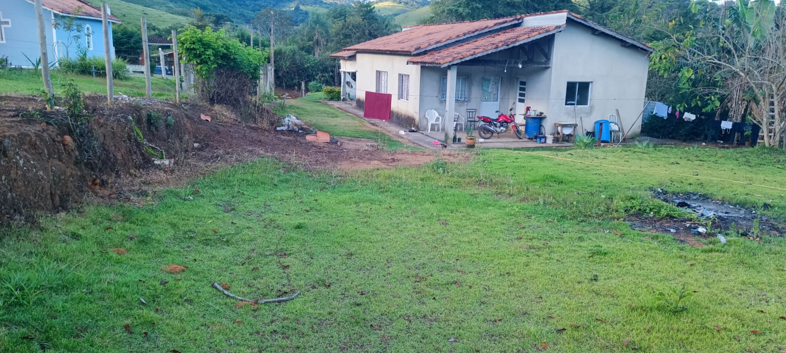 Chácara à Venda com 1.015 m² e Casa de 180 m² | 3 Quartos 1259
