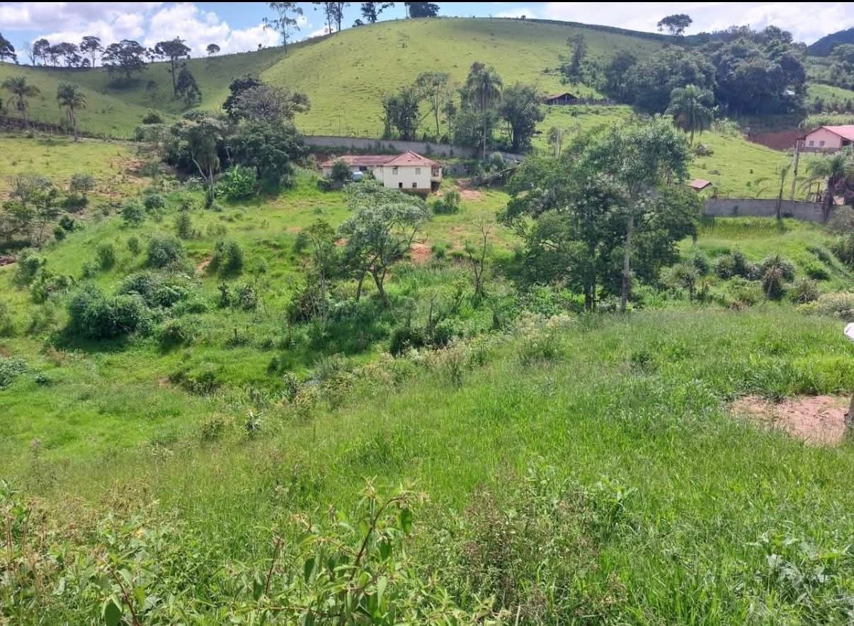 CHÁCARA À VENDA EM EXTREMA MG – UM VERDADEIRO REFÚGIO COM MUITA ÁGUA!  Cod. 1267