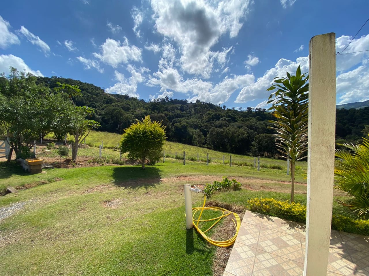 Chácara de Alto Padrão em Toledo/MG – A 1,6 km do Centro, com Piscina Aquecida e Espaço Gourmet - 1269