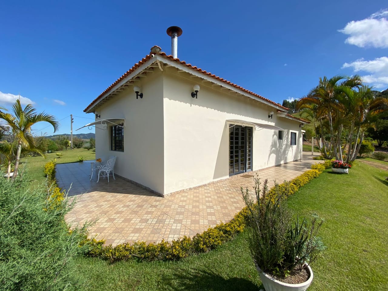 Chácara de Alto Padrão em Toledo/MG – A 1,6 km do Centro, com Piscina Aquecida e Espaço Gourmet - 1269