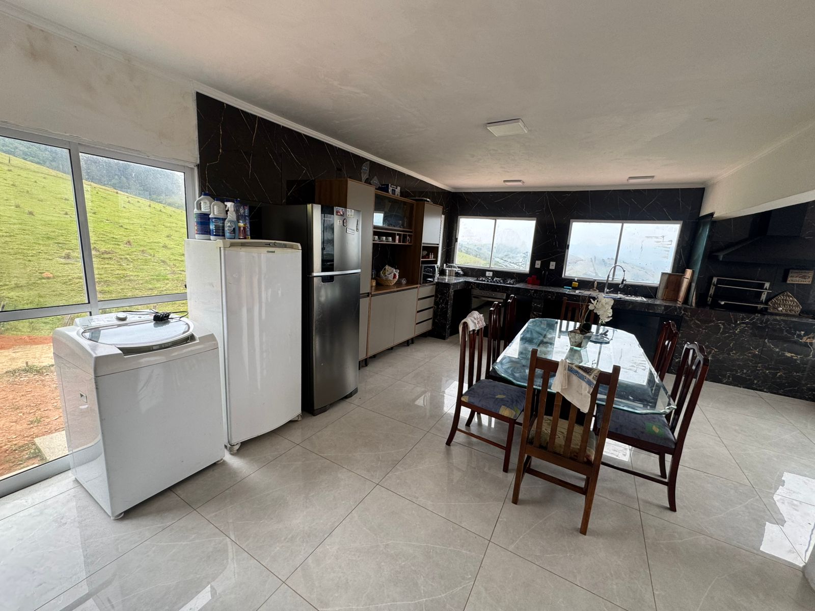 Chácara | casa com 4 suítes, sala e cozinha integrados, piscina em Socorro / SP 1273