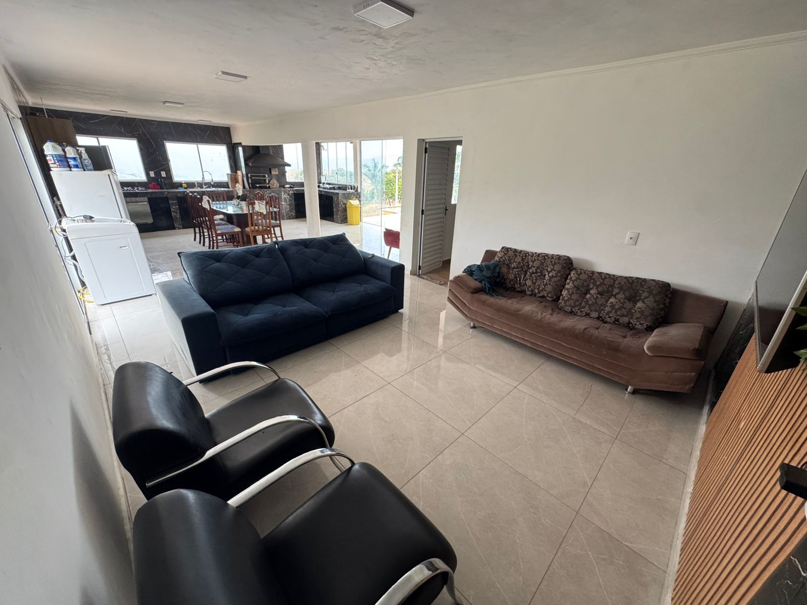 Chácara | casa com 4 suítes, sala e cozinha integrados, piscina em Socorro / SP 1273