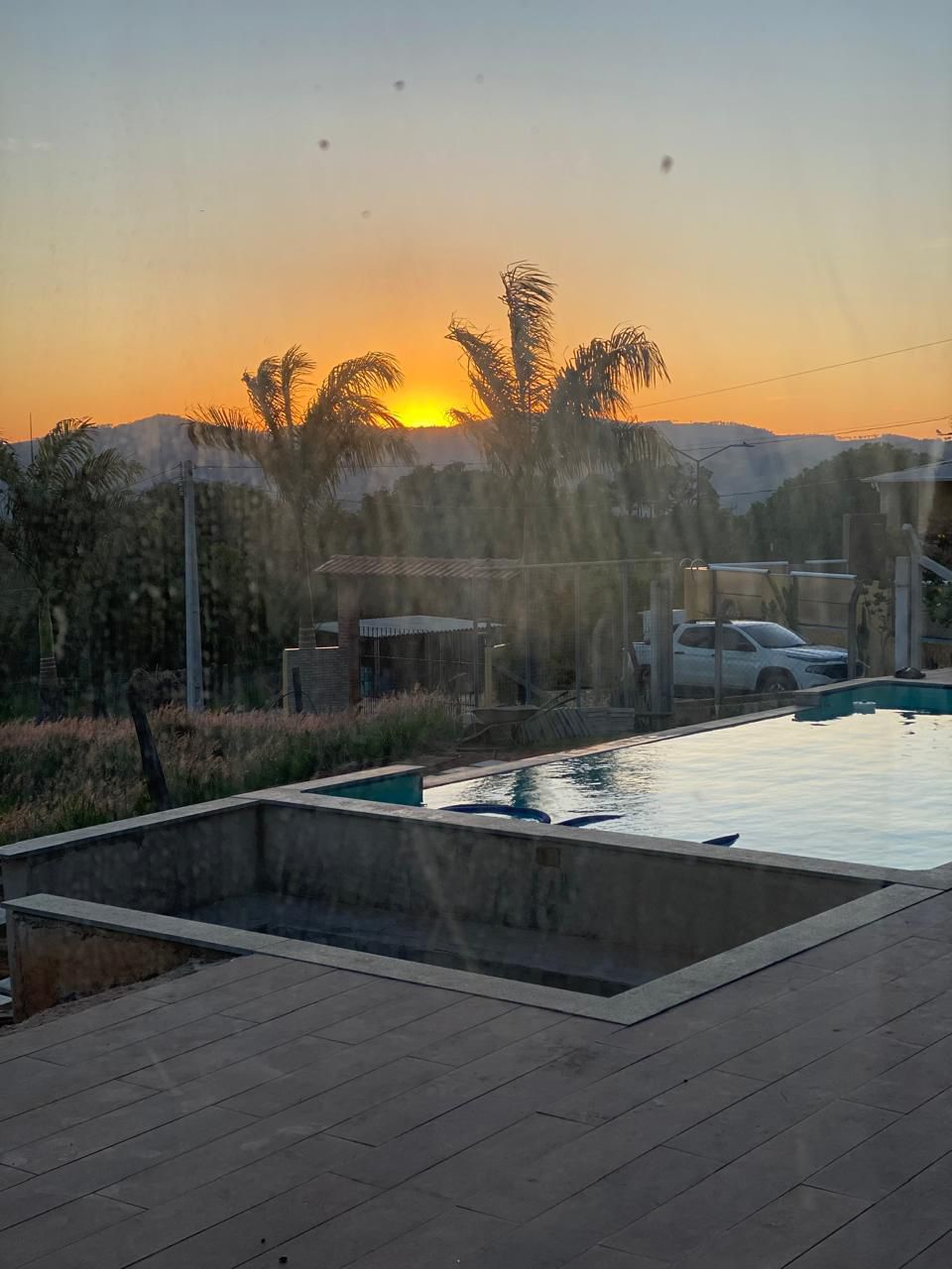 Chácara | casa com 4 suítes, sala e cozinha integrados, piscina em Socorro / SP 1273