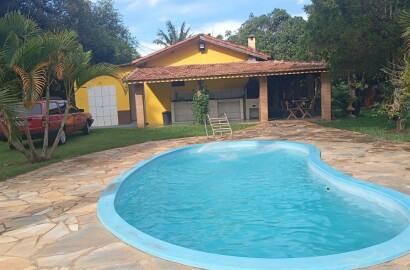 Chácara à Venda em Extrema/MG: 2.000 m², Piscina e Casa com 3 Quartos a 500 m da Fernão Dias