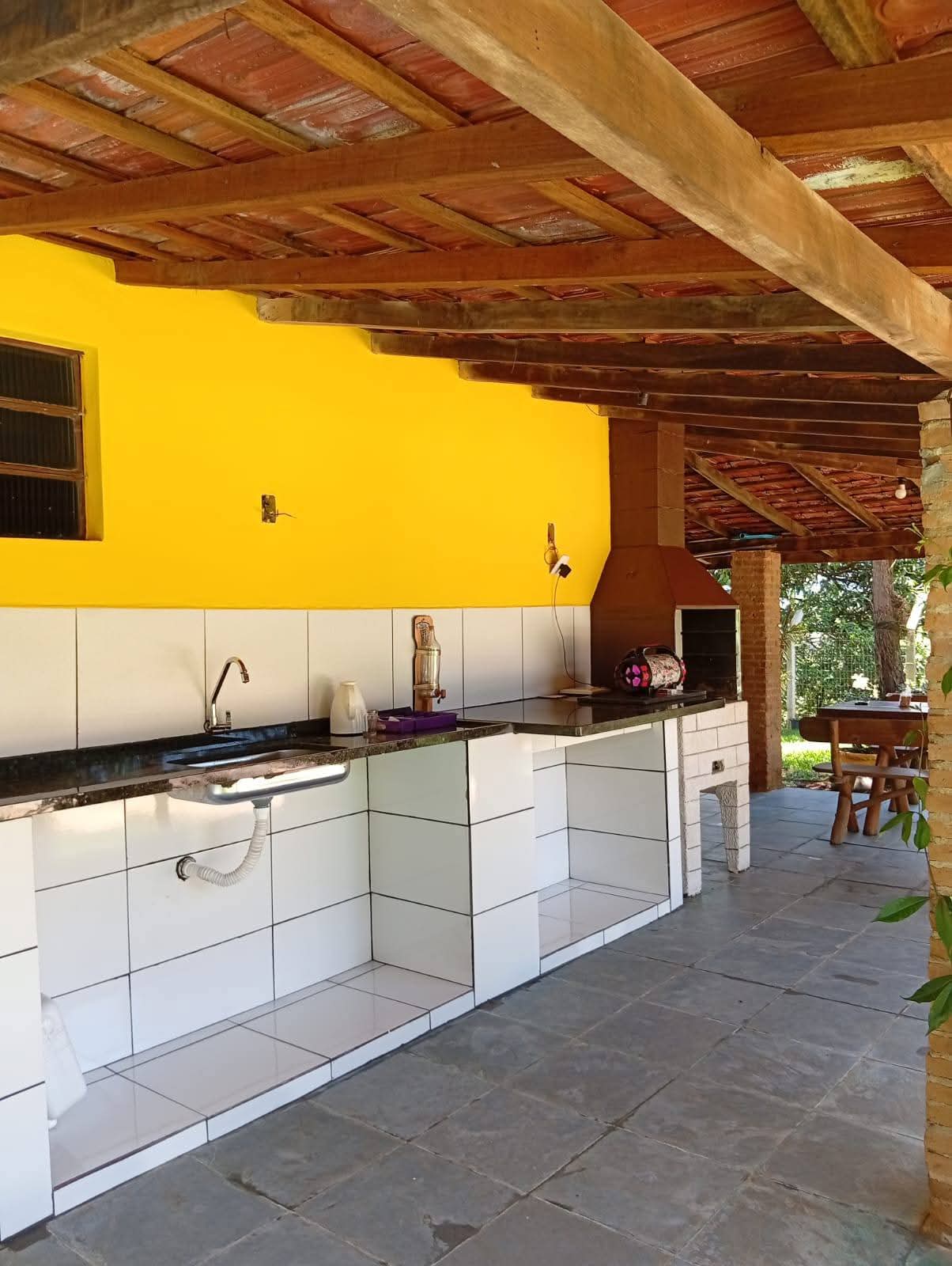 Chácara à Venda em Extrema/MG: 2.000 m², Piscina e Casa com 3 Quartos a 500 m da Fernão Dias