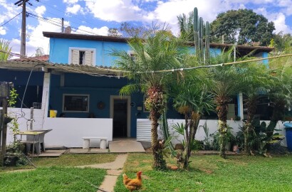 Chácara à venda a casa possui:3 quartos, sendo 1 suíte, banheiro, sala, cozinha. Em Pinhalzinho - SP 1285