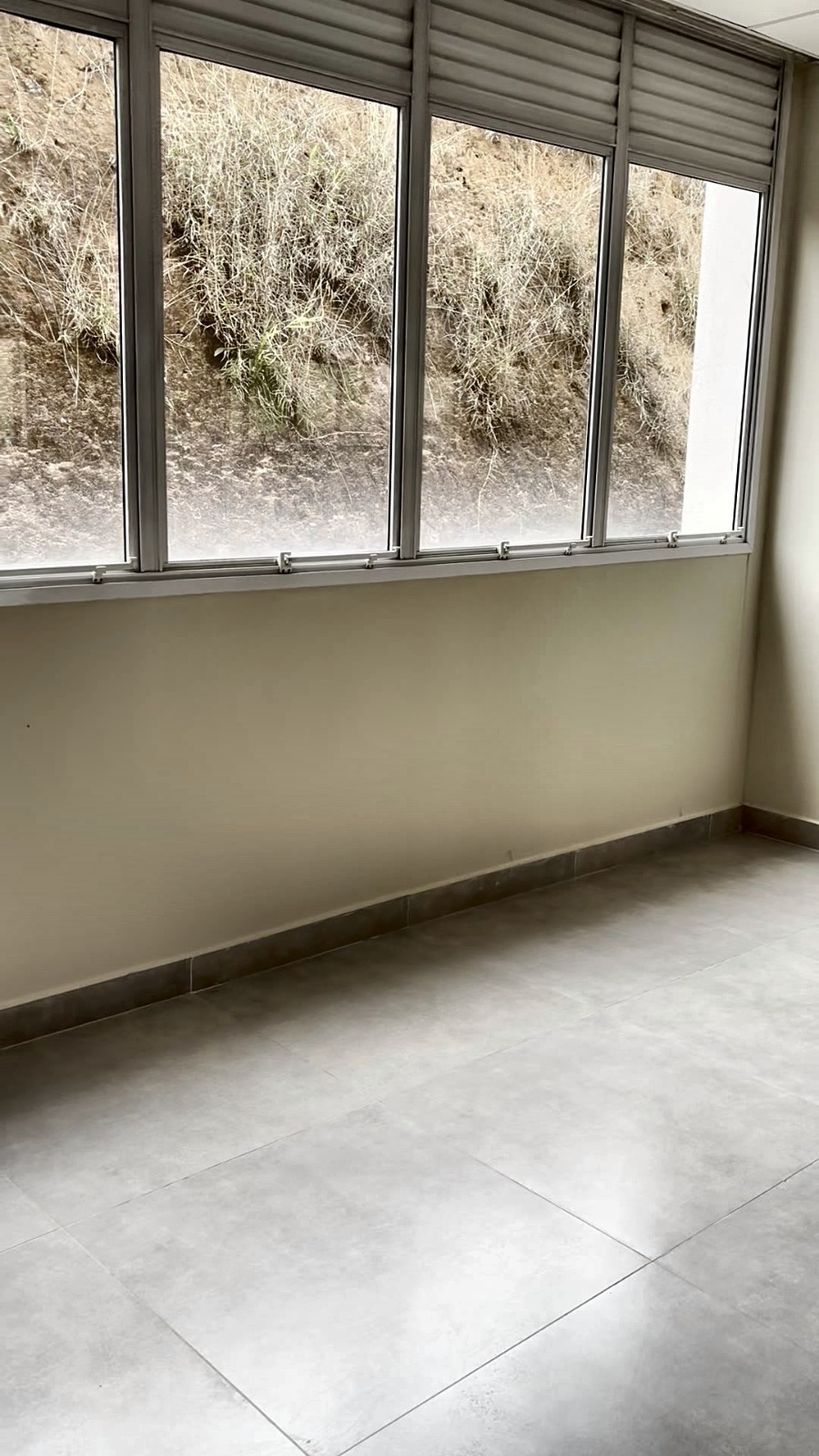 Galpão para Alugar em Itapeva MG | 1.377m² na Fernão Dias - Código 1286