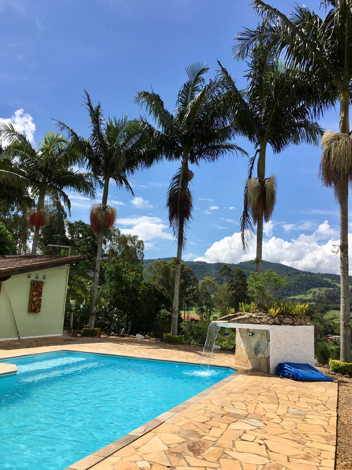 Oportunidade em Extrema-MG: Chácara Completa com 3.000 m² e Lazer Privativo Cod. 1294