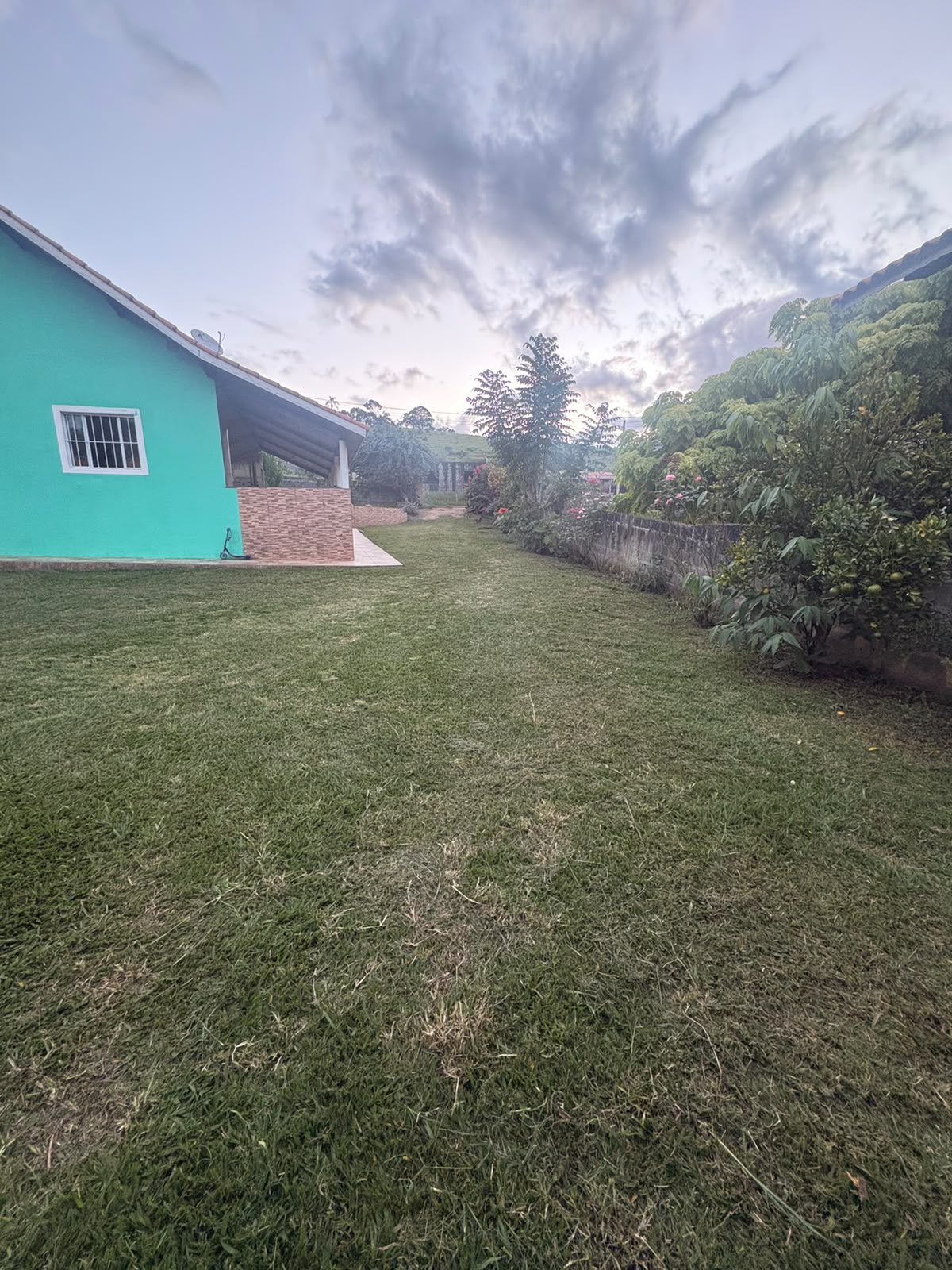 Chácara com 2 casas à venda em Camanducaia - MG Cód.1300