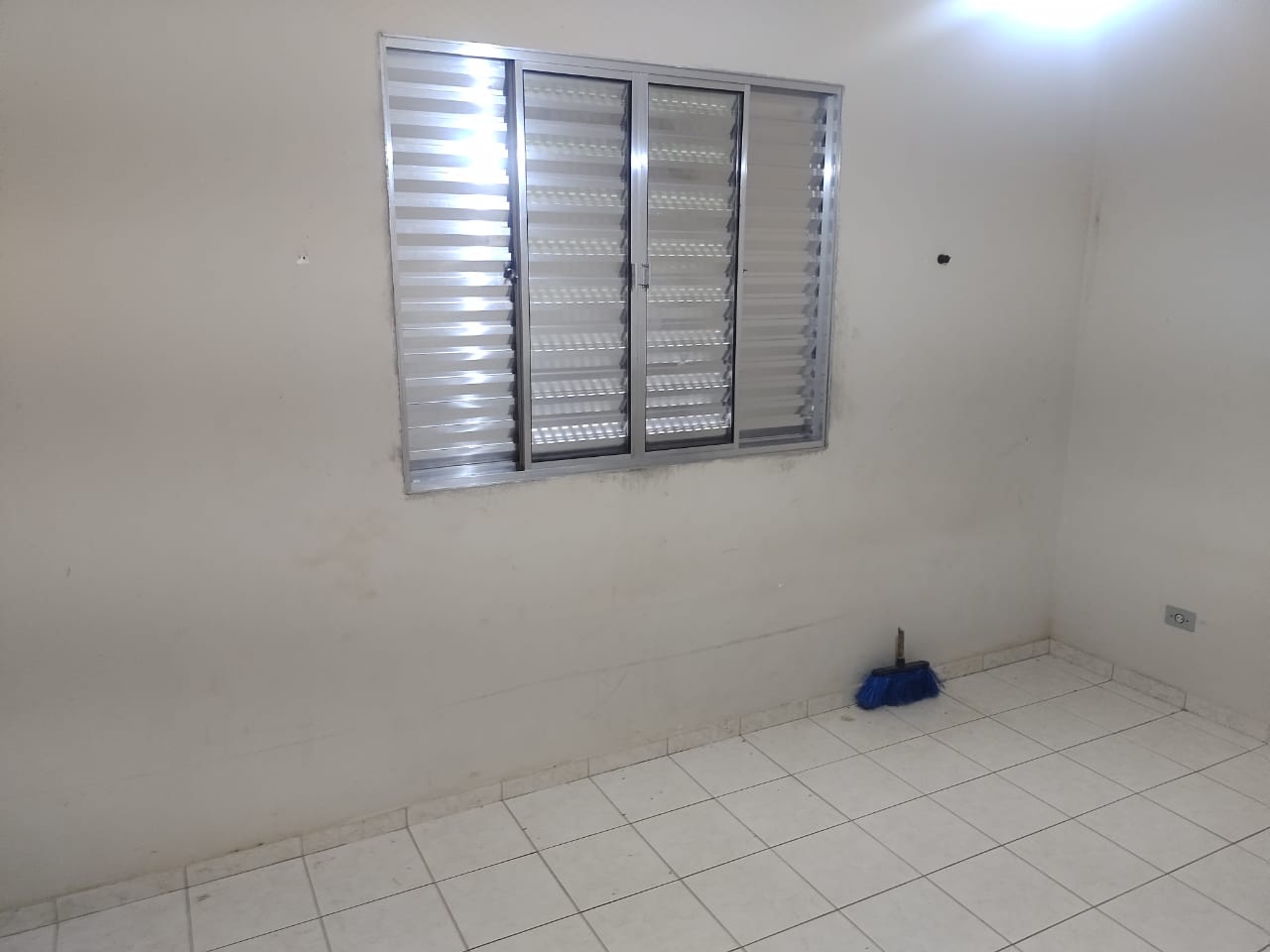 Chácara - casa de laje boa bem acabada. Poço, córrego | Itapeva - MG | código 786