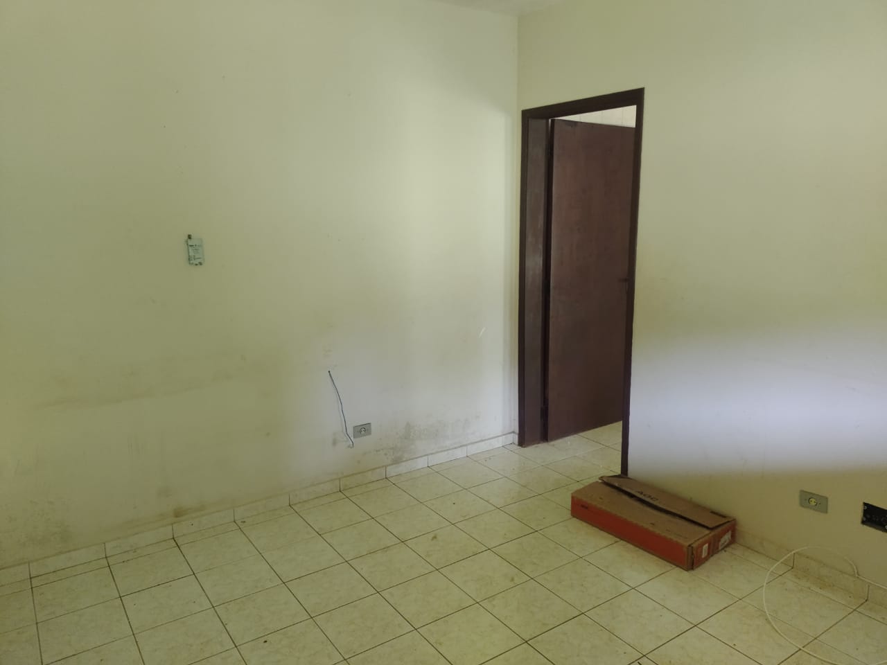 Chácara - casa de laje boa bem acabada. Poço, córrego | Itapeva - MG | código 786