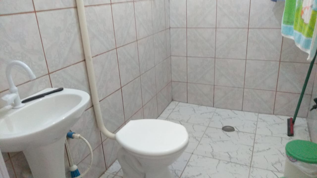 Chácara com casa pequena, pomar, horta, água por gravidade | Munhoz - MG | código 855