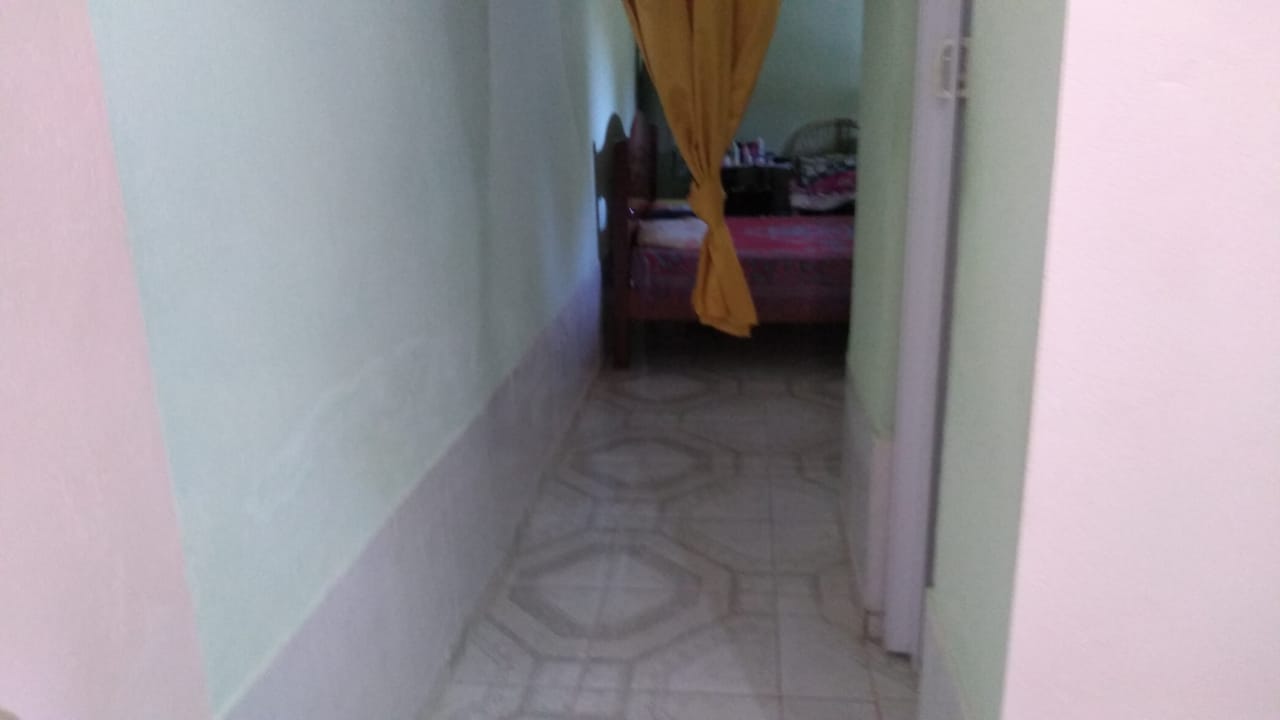 Chácara com casa pequena, pomar, horta, água por gravidade | Munhoz - MG | código 855