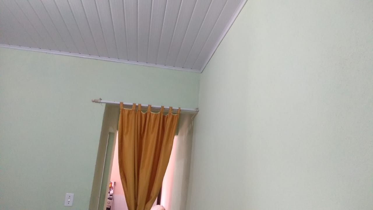 Chácara com casa pequena, pomar, horta, água por gravidade | Munhoz - MG | código 855