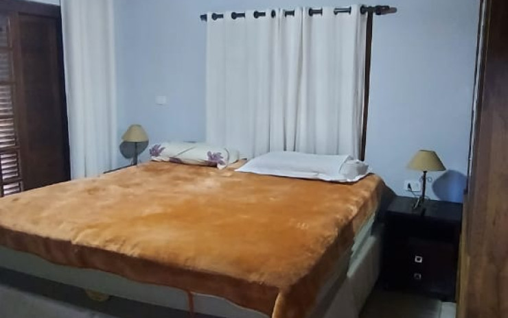 Chácara com casa tipo sobrado uma ampla suíte, sala de TV , + casa com 1 suíte | Itapeva - MG | código 885