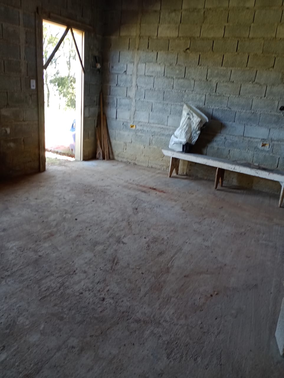 Chácara  Casa : 3 quartos, sendo  uma suíte, sala, 2 banheiros | Toledo - MG | código 893