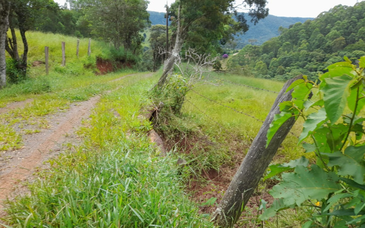 Terreno para sítio  excelente bairro rural localização a 11 km da cidade | Extrema - MG