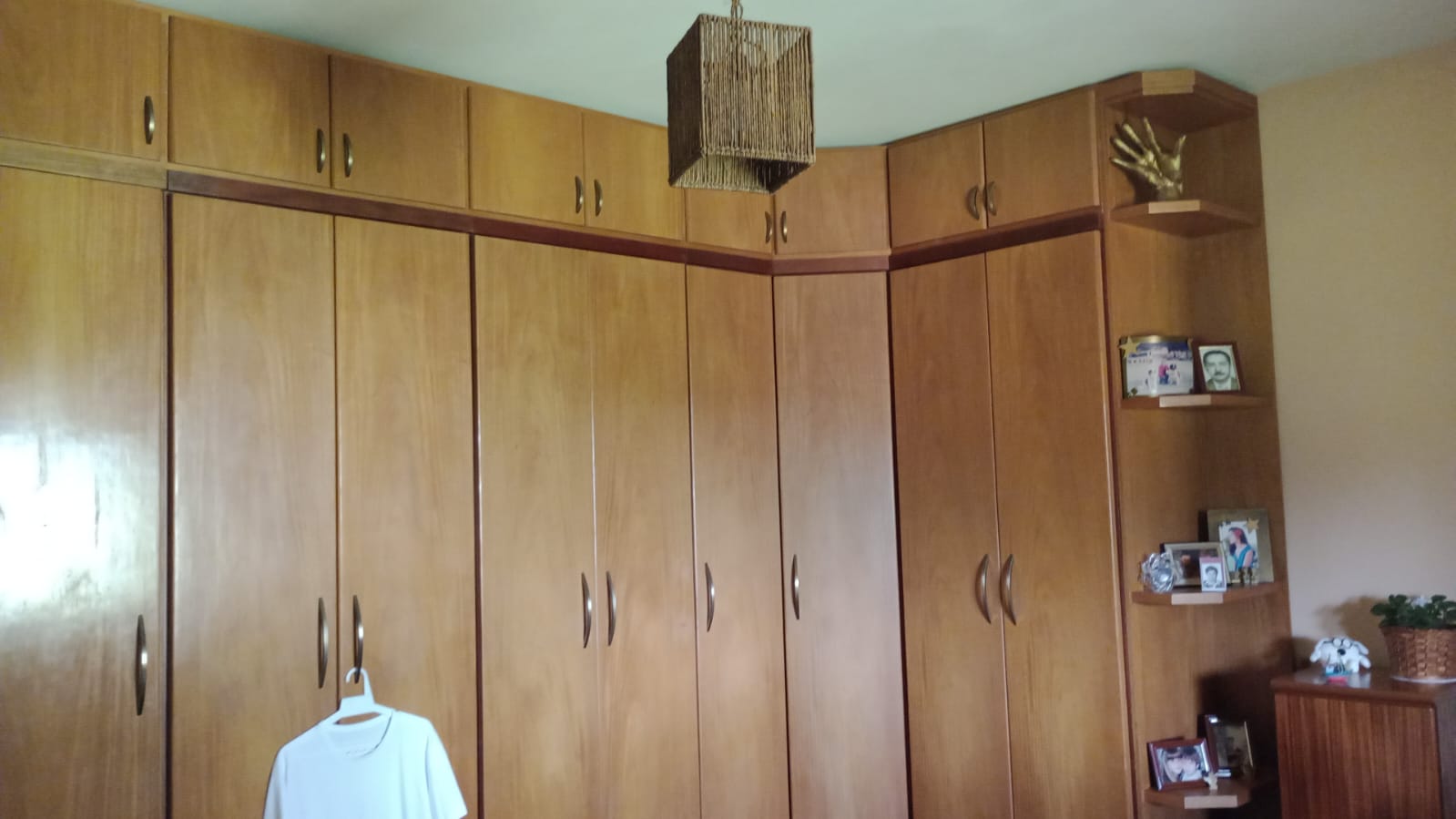 Chácara de alto padrão com casa, piscina,  área gourmet | Extrema - MG  | código 990