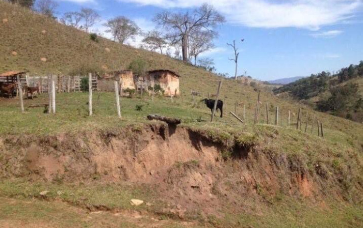 Fazenda com 53 Alqueires, excelente para agropecuaria | Extrema - MG  | código 995